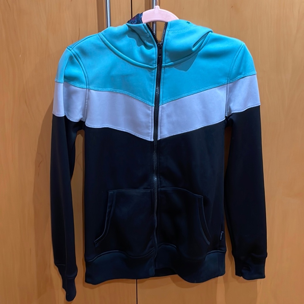 Empyre Windbreaker Size Small